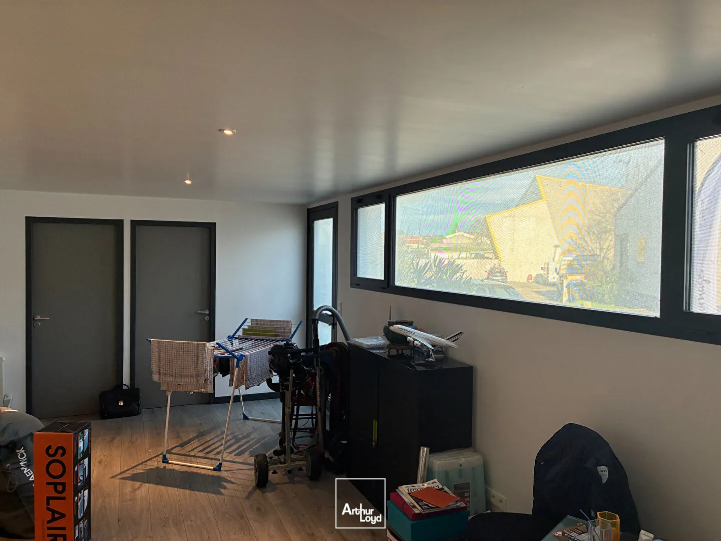 Locaux d'activité & Entrepôts - Location - L'HOUMEAU - 17137 - 110-110 - 7611893