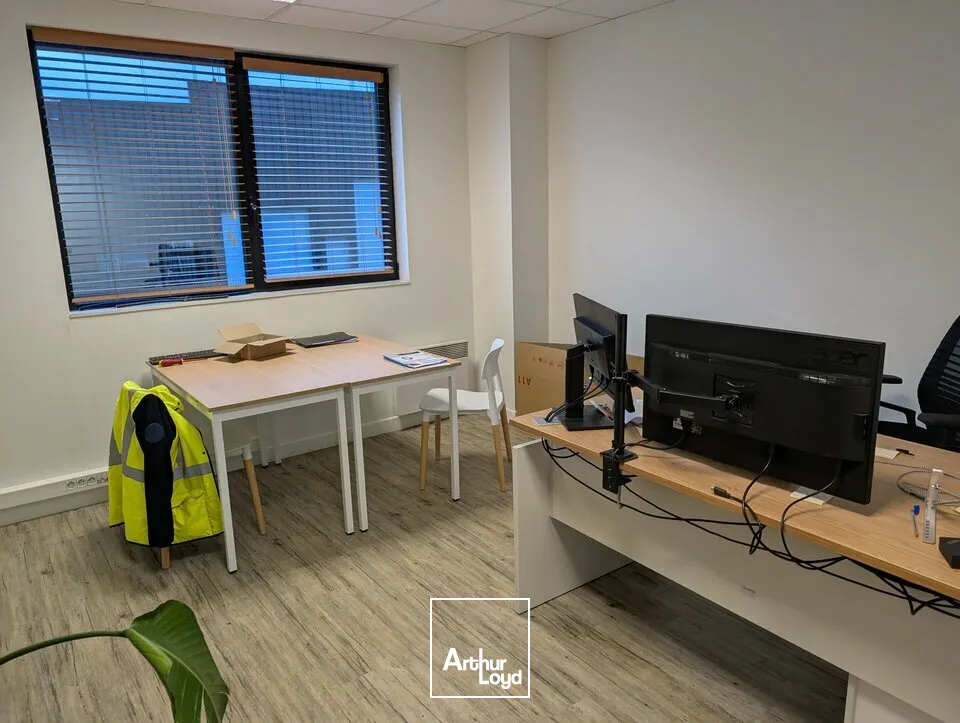 Locaux d'activité & Entrepôts - Location - CESSON-SÉVIGNÉ - 35510 - 425-425 - 7613051