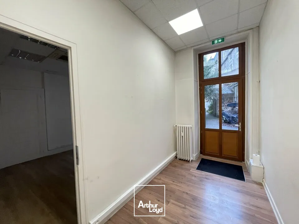 Bureaux - Location - POITIERS - 86000 - 64.83-64.83 - 7613075