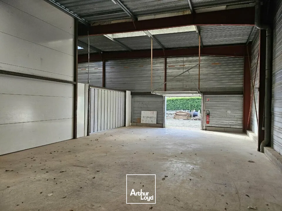 Locaux d'activité & Entrepôts - Location - LA CHAIZE-LE-VICOMTE - 85310 - 100-100 - 7613082