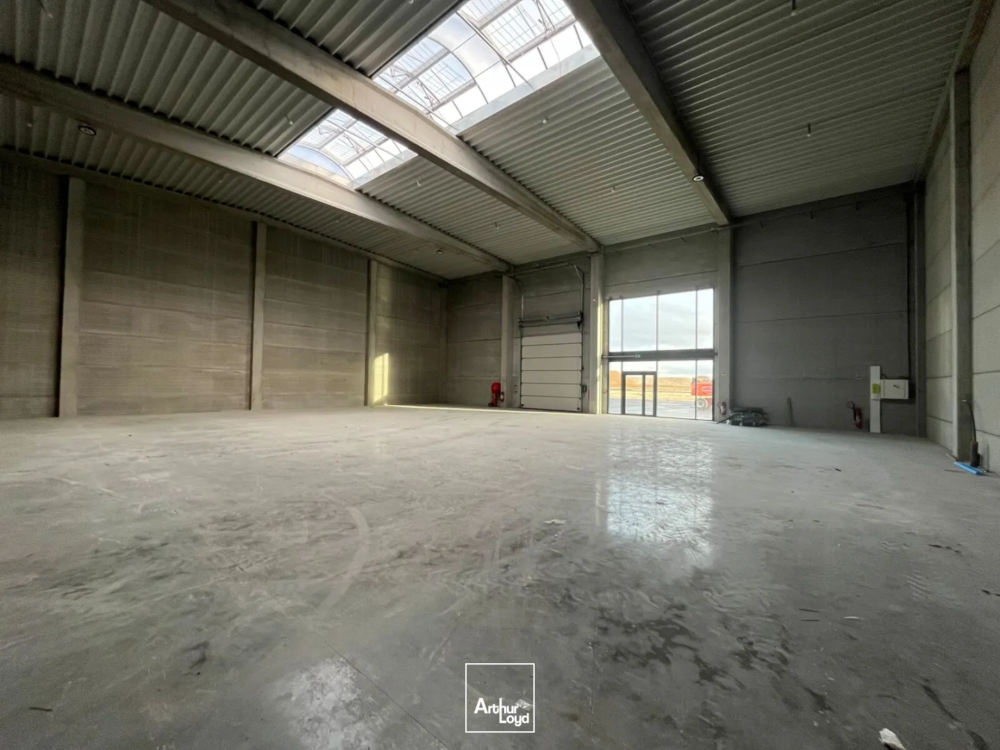 Locaux d'activité & Entrepôts - Location - BARENTON BUGNY - 02000 - 300-2100 - 7613127