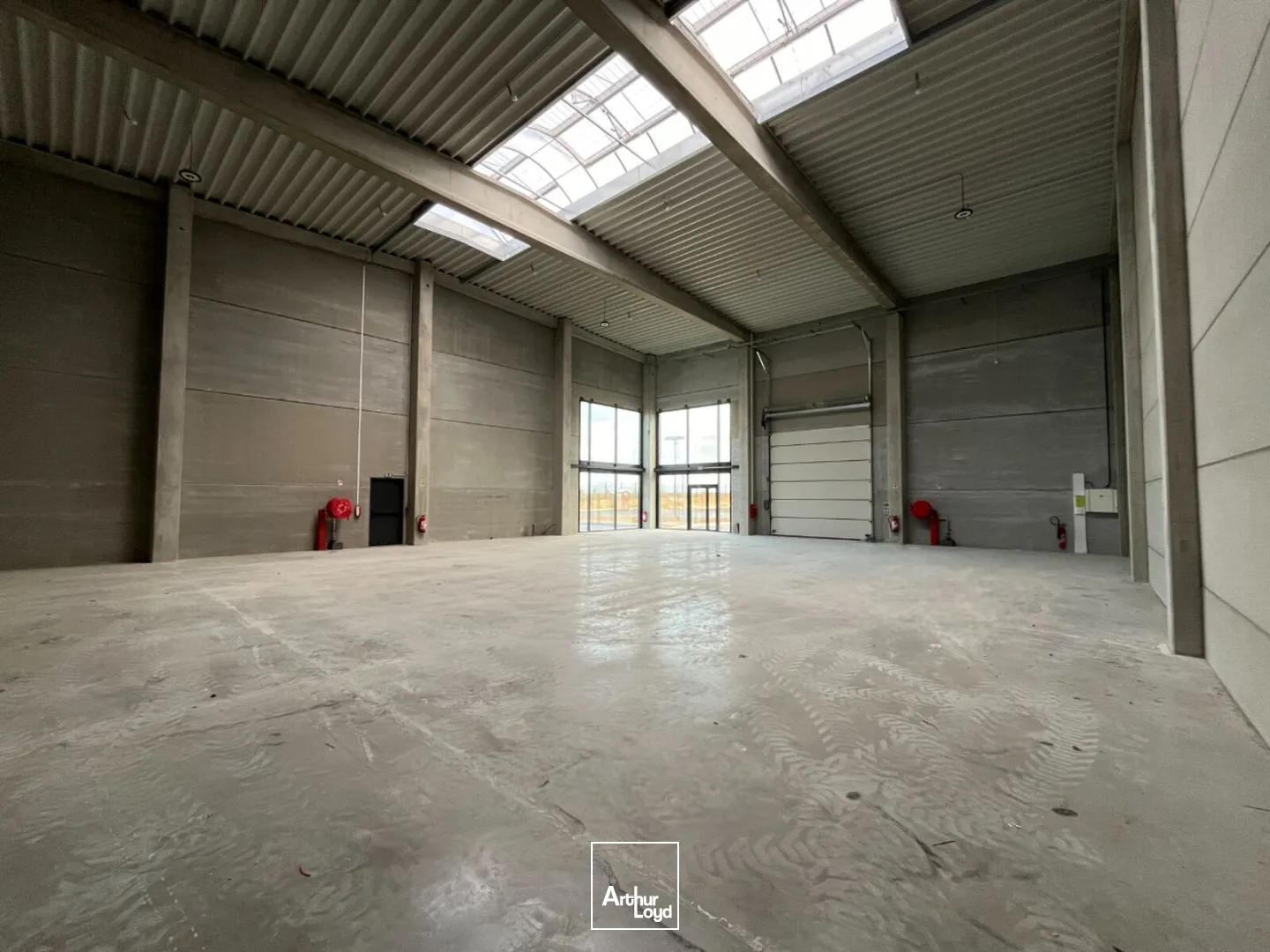 Locaux d'activité & Entrepôts - Location - BARENTON BUGNY - 02000 - 300-2100 - 7613128