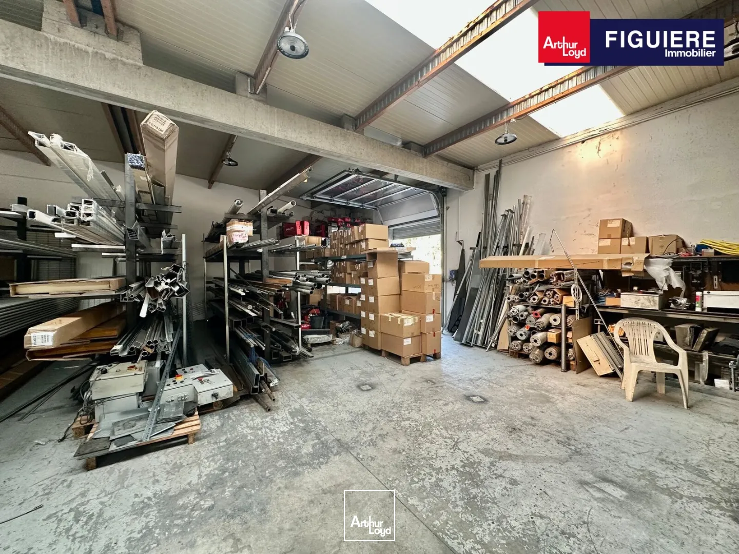 Locaux d'activité & Entrepôts - Location - VELAUX - 13880 - 495-495 - 7613178