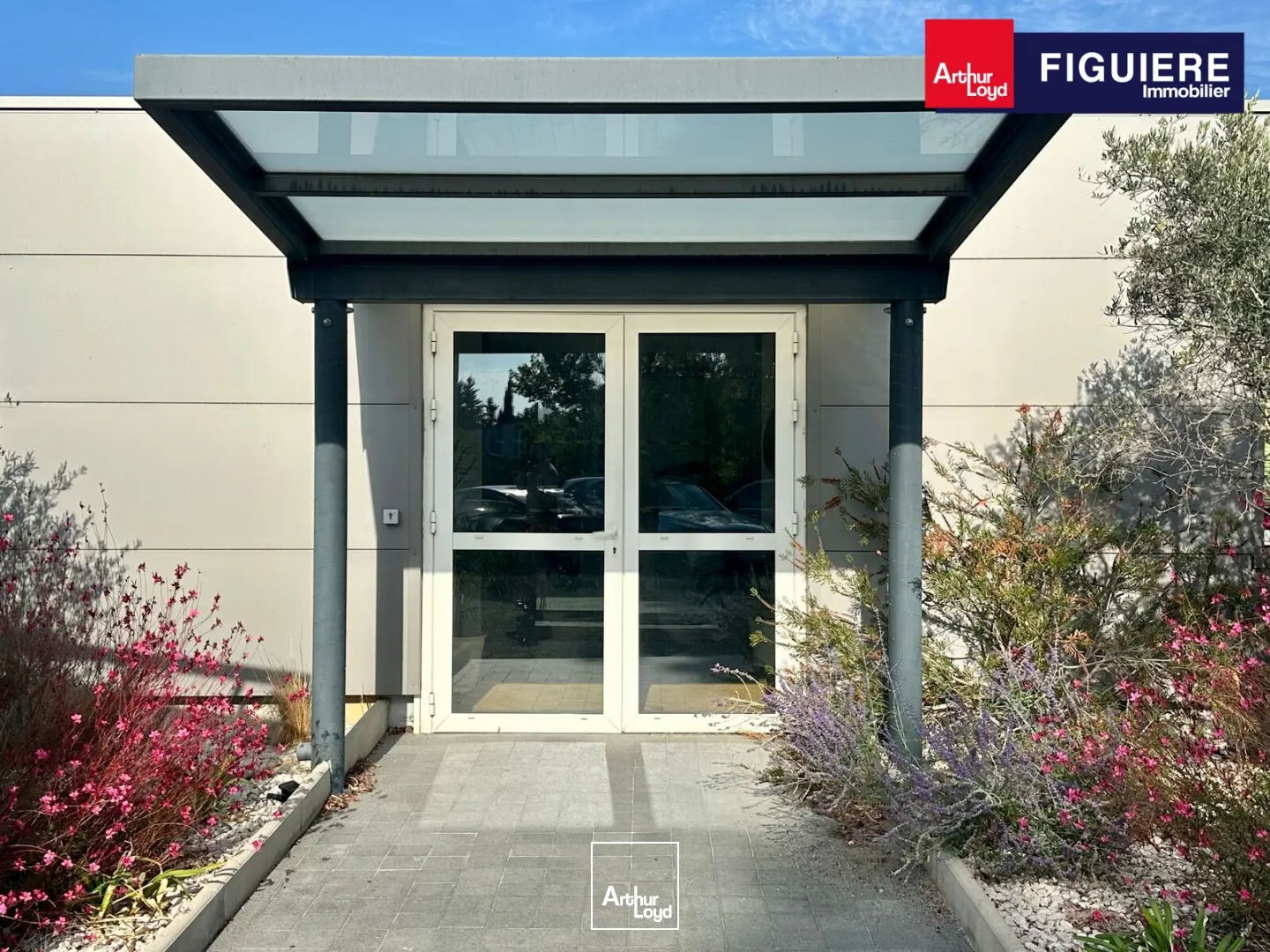 Locaux d'activité & Entrepôts - Location - VELAUX - 13880 - 495-495 - 7613184