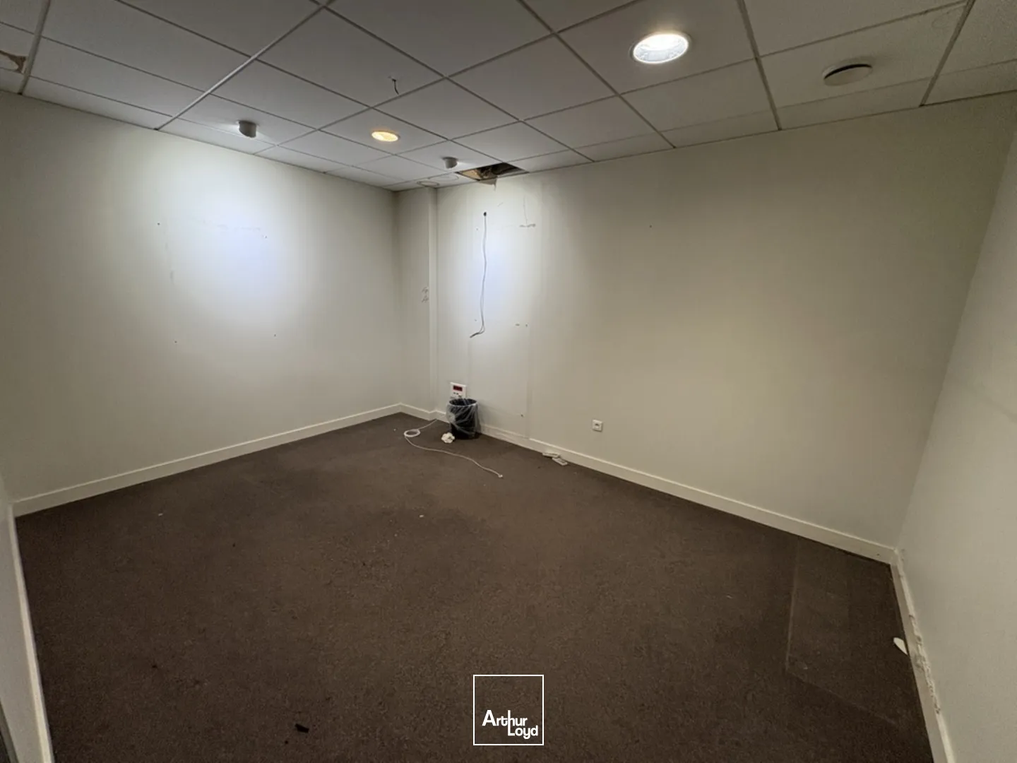 Locaux commerciaux - Vente - LIANCOURT - 60140 - 339-339 - 7613256