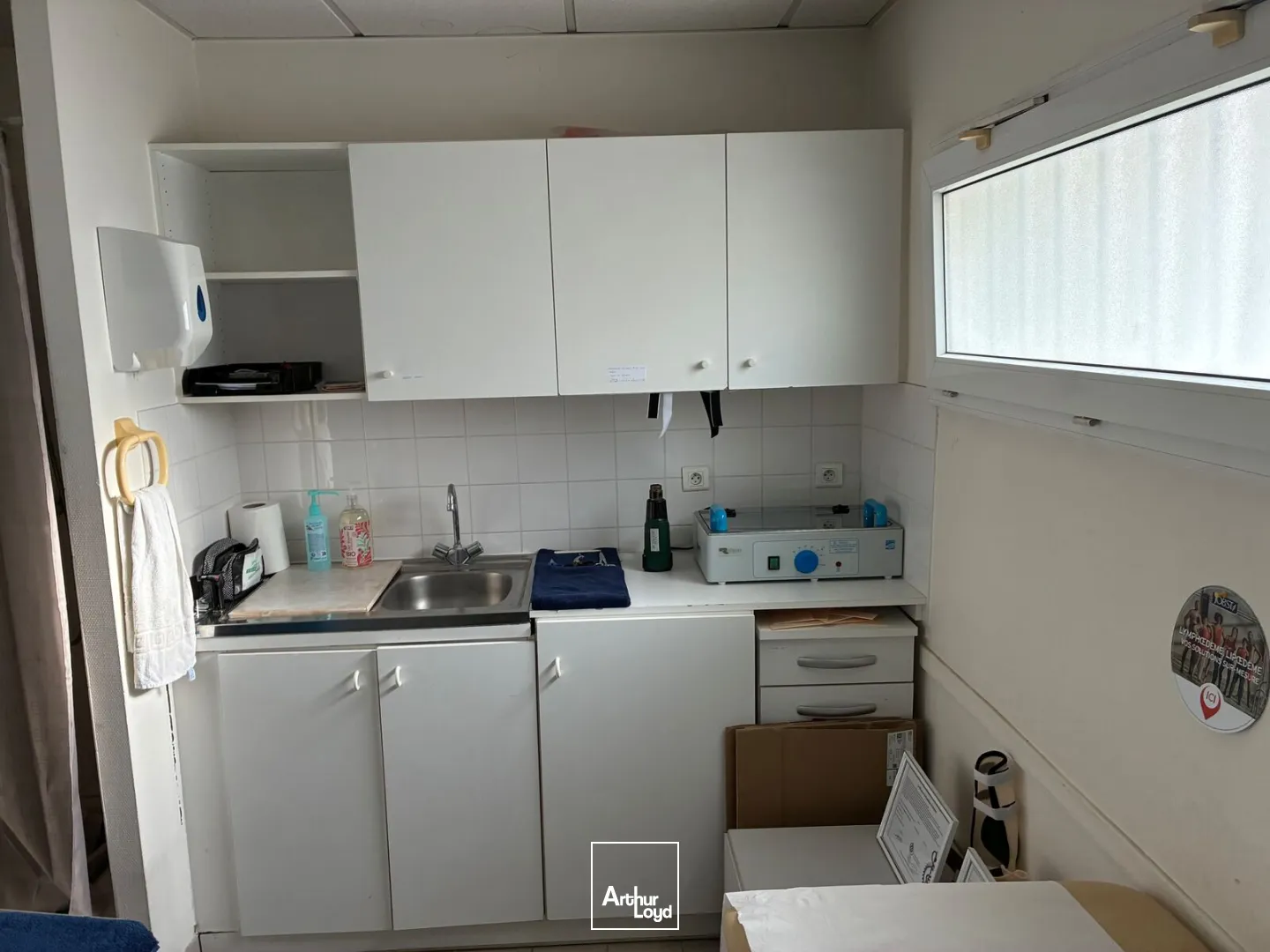 A LOUER LOCAL COMMERCIAL DE 122M2- SAINT NAZAIRE