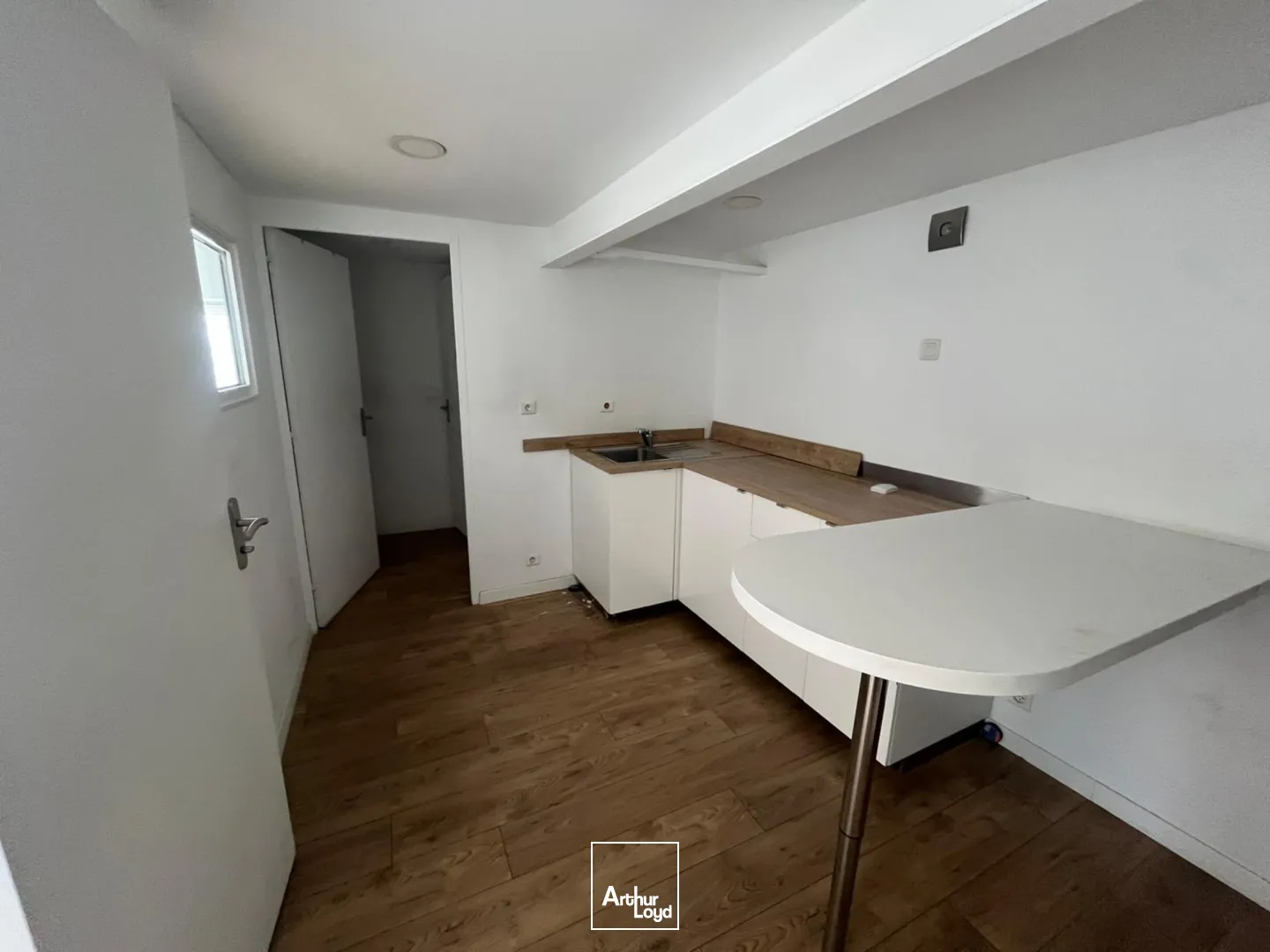 Locaux d'activité & Entrepôts - Location - MARSEILLE - 13012 - 295-295 - 7613578