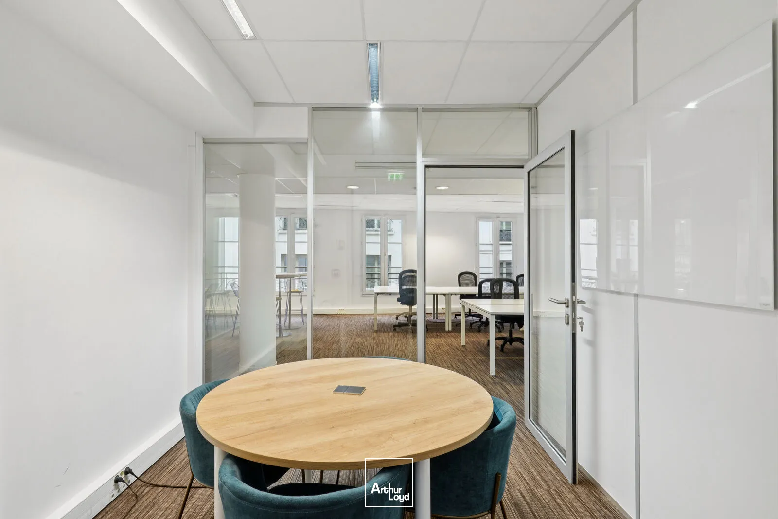 Bureaux opérés multi-niveaux Paris 2 - Surfaces flexibles, connectées et immédiatement opérationnelles