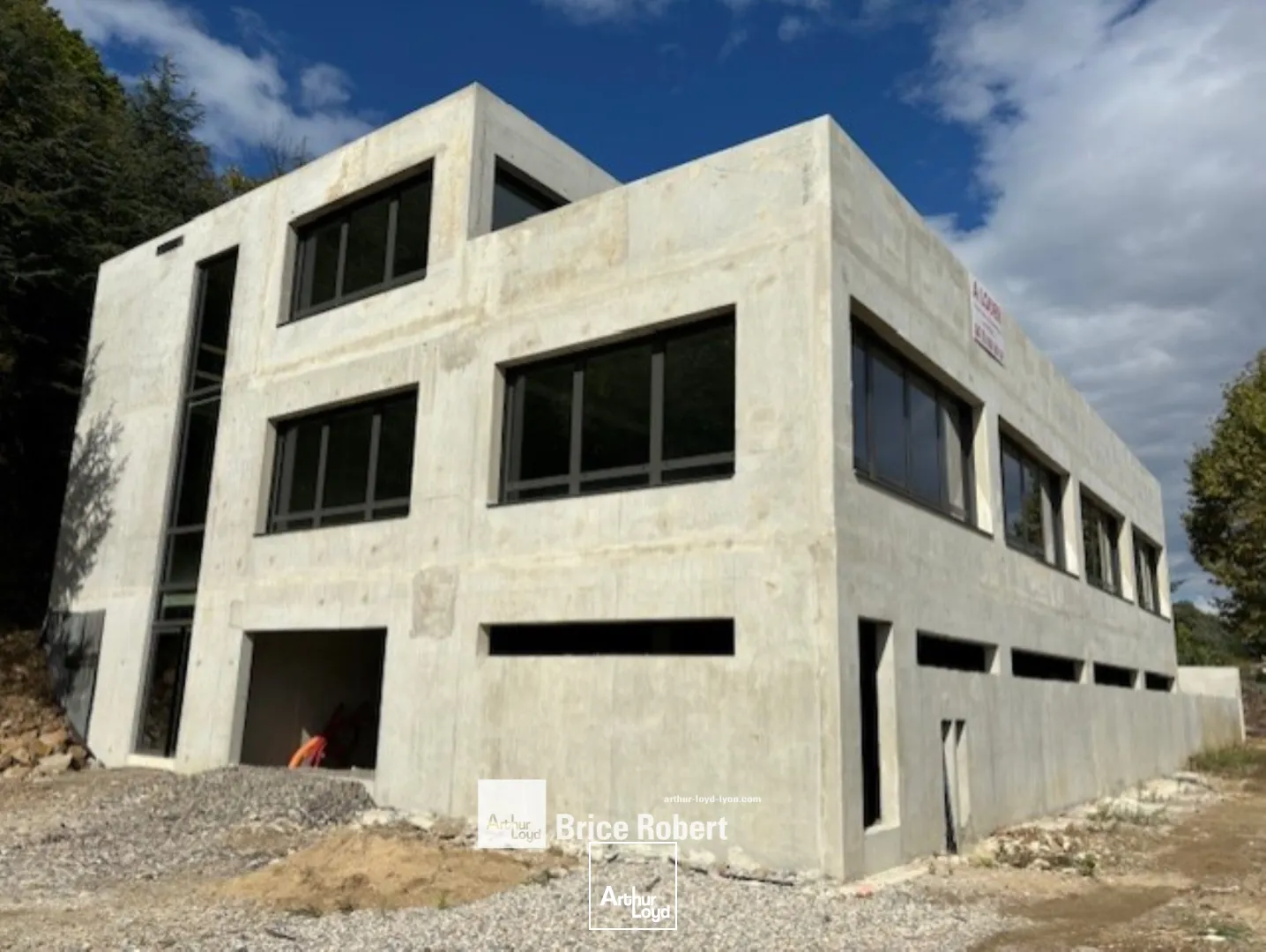 A LOUER - Bâtiment d'activités - ORLIENAS