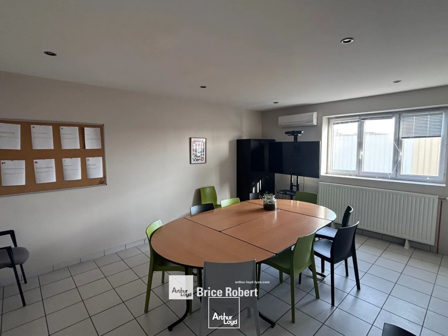 Locaux d'activité & Entrepôts - Vente - SAINT GENIS LAVAL - 69230 - 787.4-787.4 - 7613719