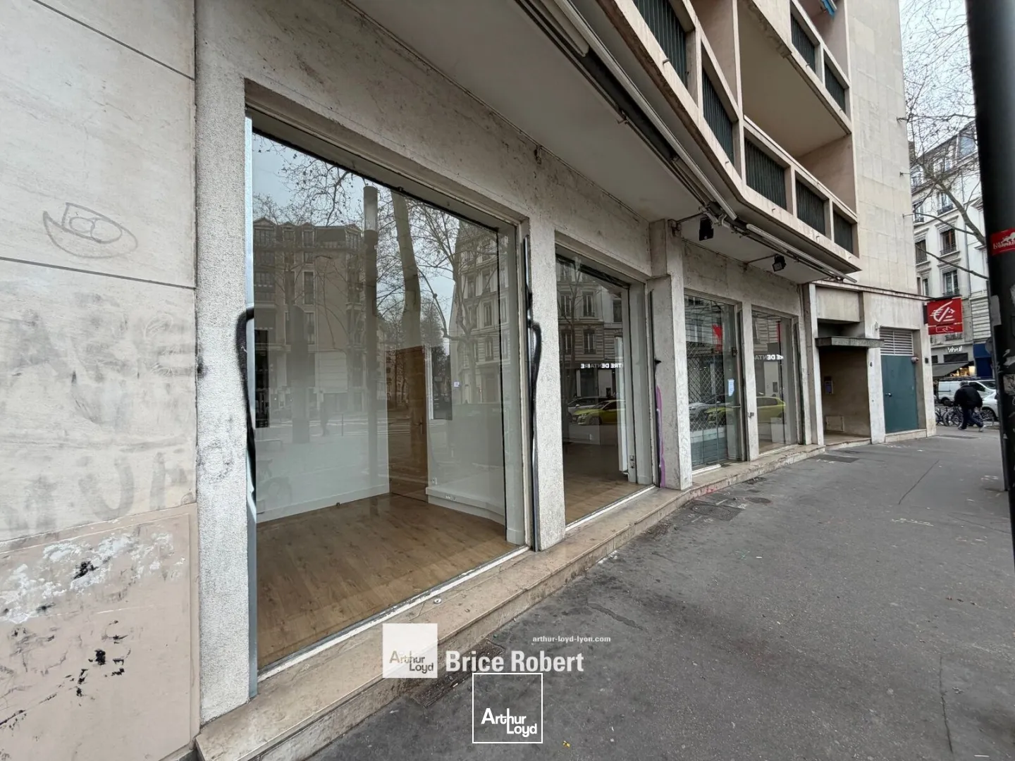 A louer - Commerce en angle de rue - Lyon 3ème Préfecture