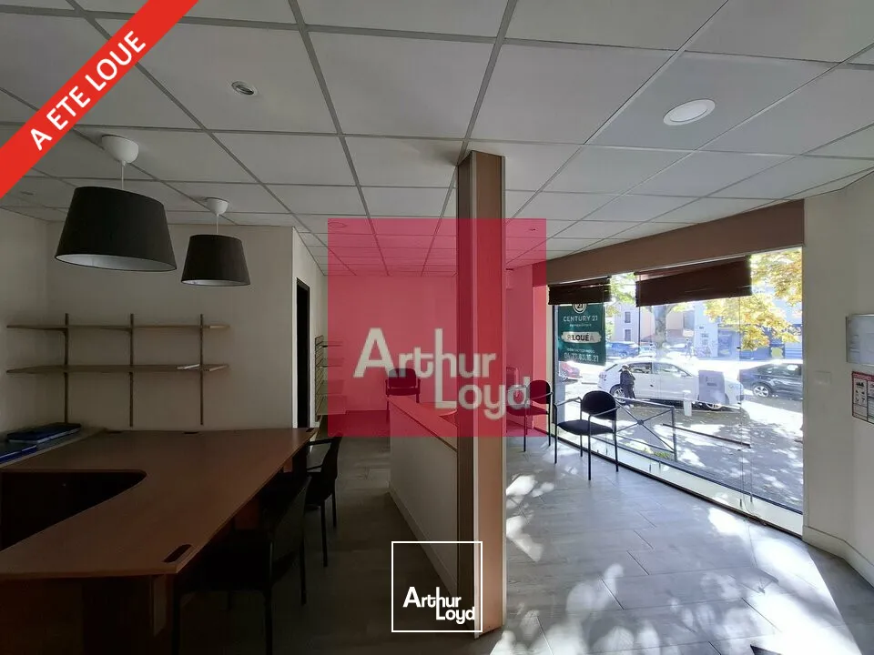 Locaux commerciaux - Location - RIOM - 63200 - 113-113 - 7613858