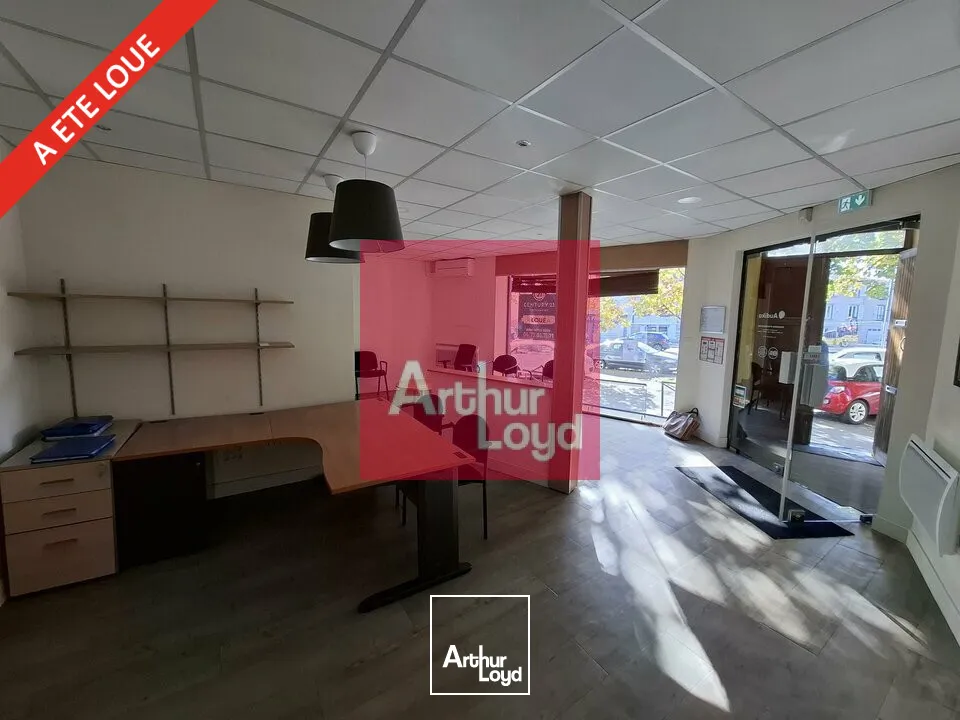 Locaux commerciaux - Location - RIOM - 63200 - 113-113 - 7613854