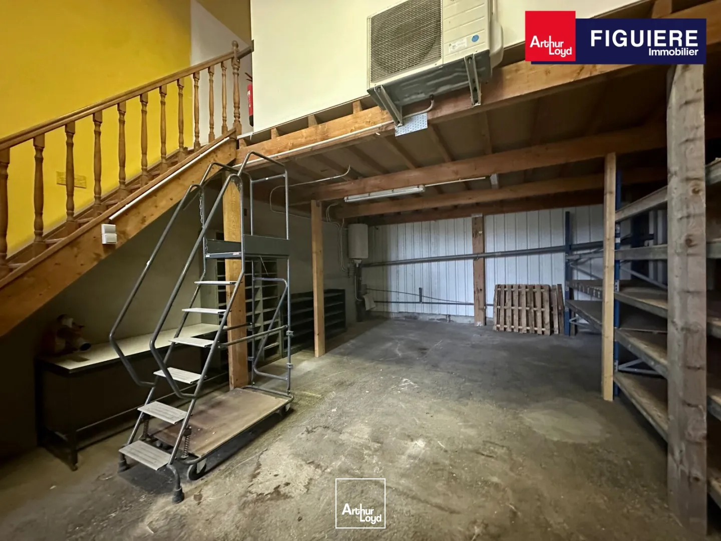 Locaux d'activité & Entrepôts - Location - PUYRICARD - 13540 - 120-240 - 7614062