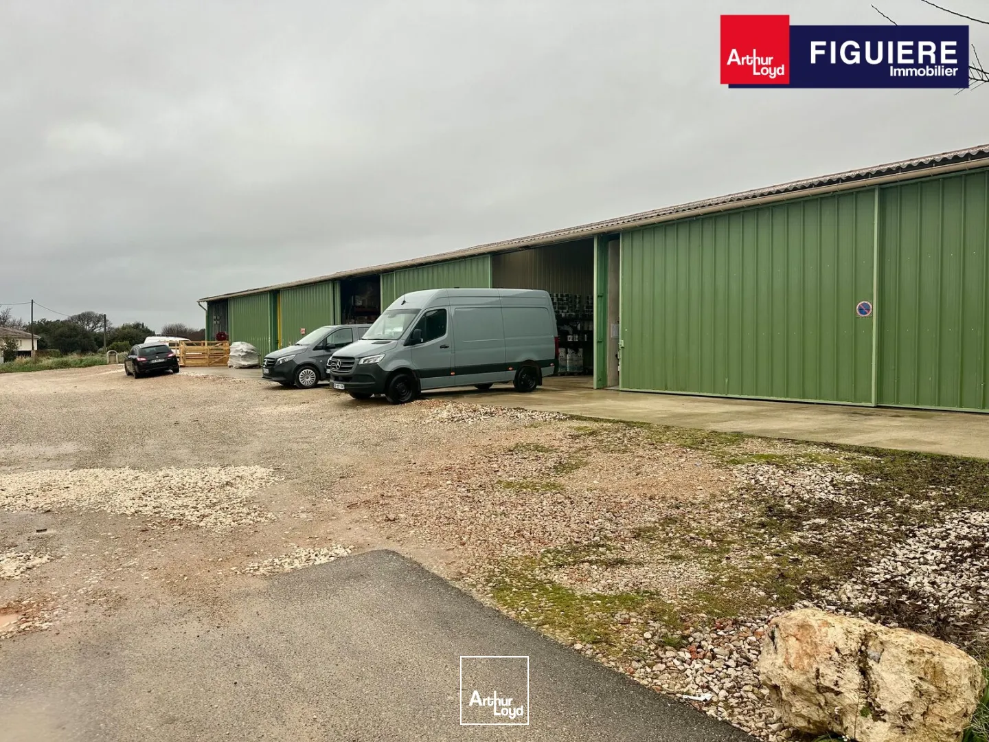 Locaux d'activité & Entrepôts - Location - PUYRICARD - 13540 - 120-240 - 7614057