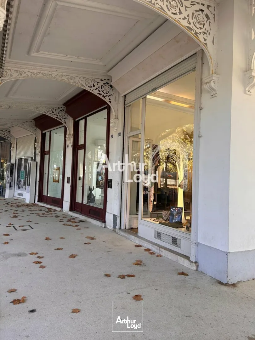 Locaux commerciaux - Location - VICHY - 03200 - 90-90 - 7614071