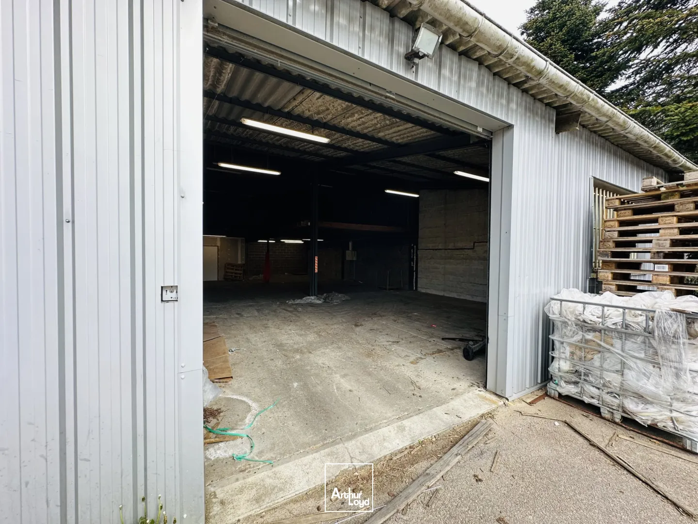 Locaux d'activité & Entrepôts - Location - YERVILLE - 76760 - 198-399 - 7614136