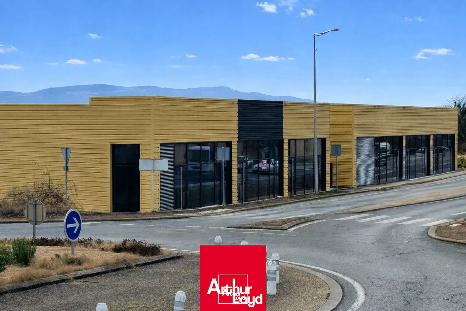 Locaux d'activité & Entrepôts - Location - LIMAS - 69400 - 167.01-167.01 - 7614150