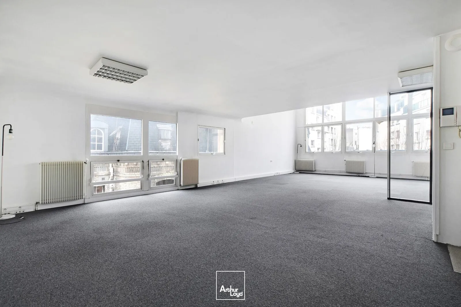 Bureaux à louer à PARIS 75017