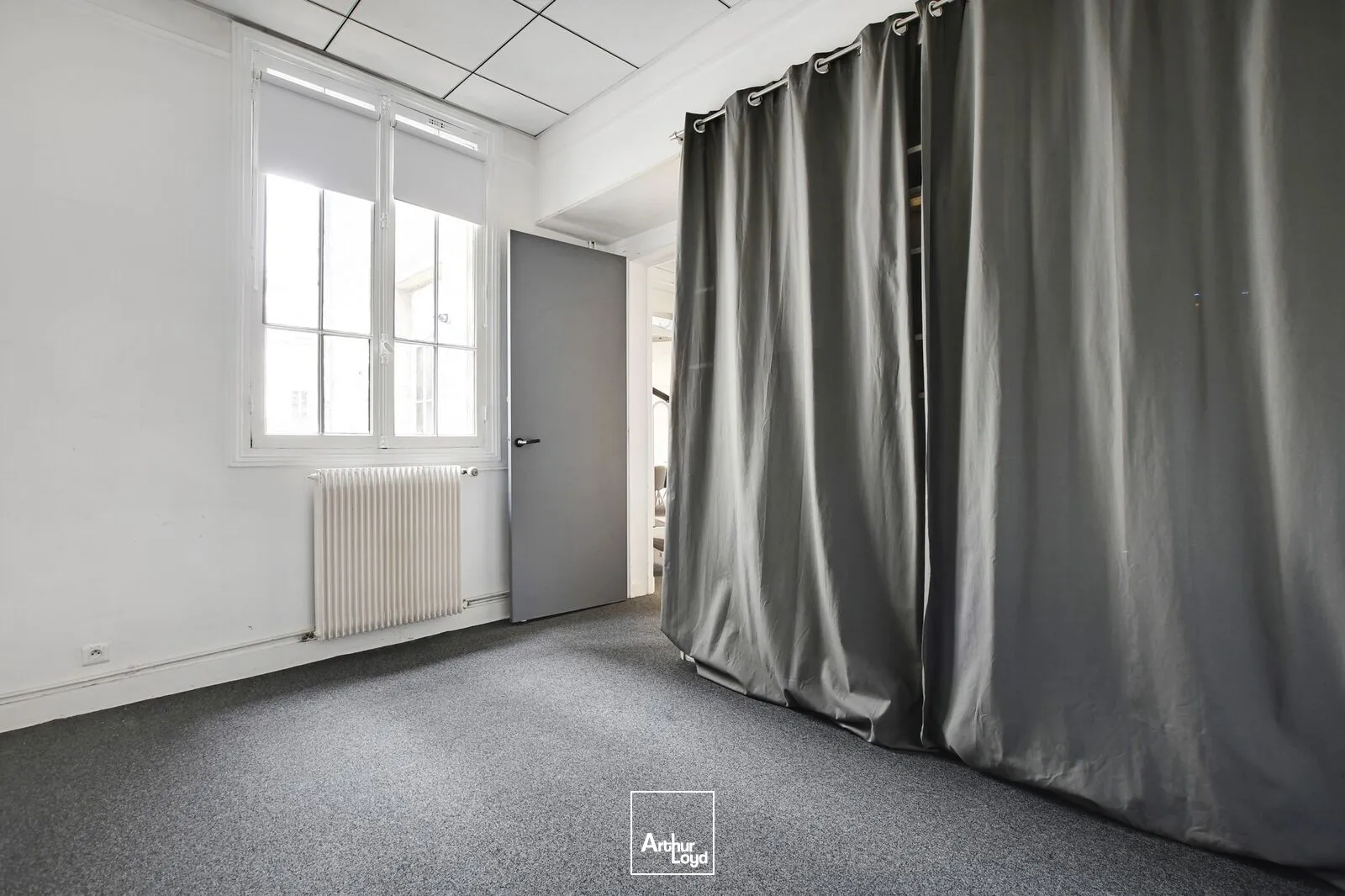 Bureaux à louer à PARIS 75017