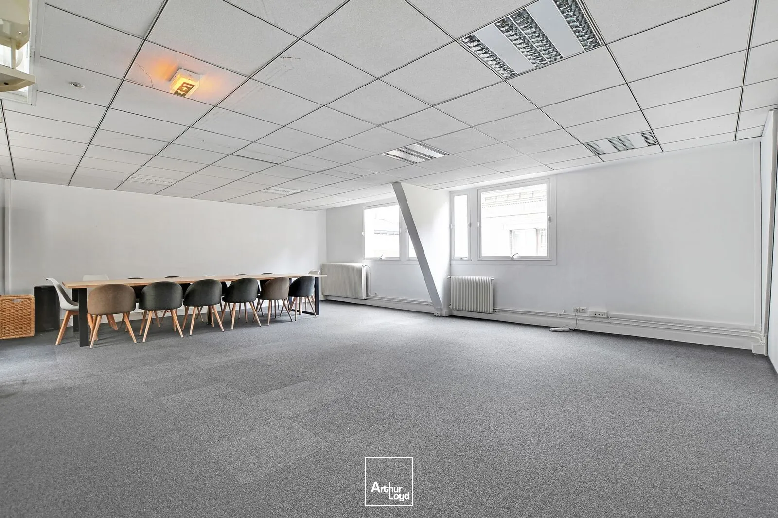 Bureaux à louer à PARIS 75017