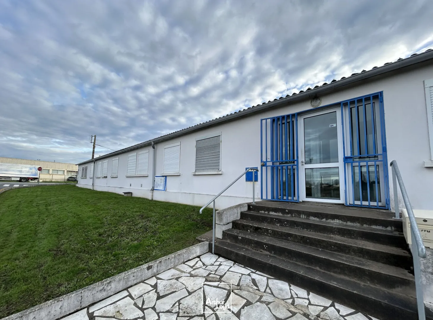 Locaux d'activité & Entrepôts - Location - VERTOU - 44120 - 496-496 - 7614272