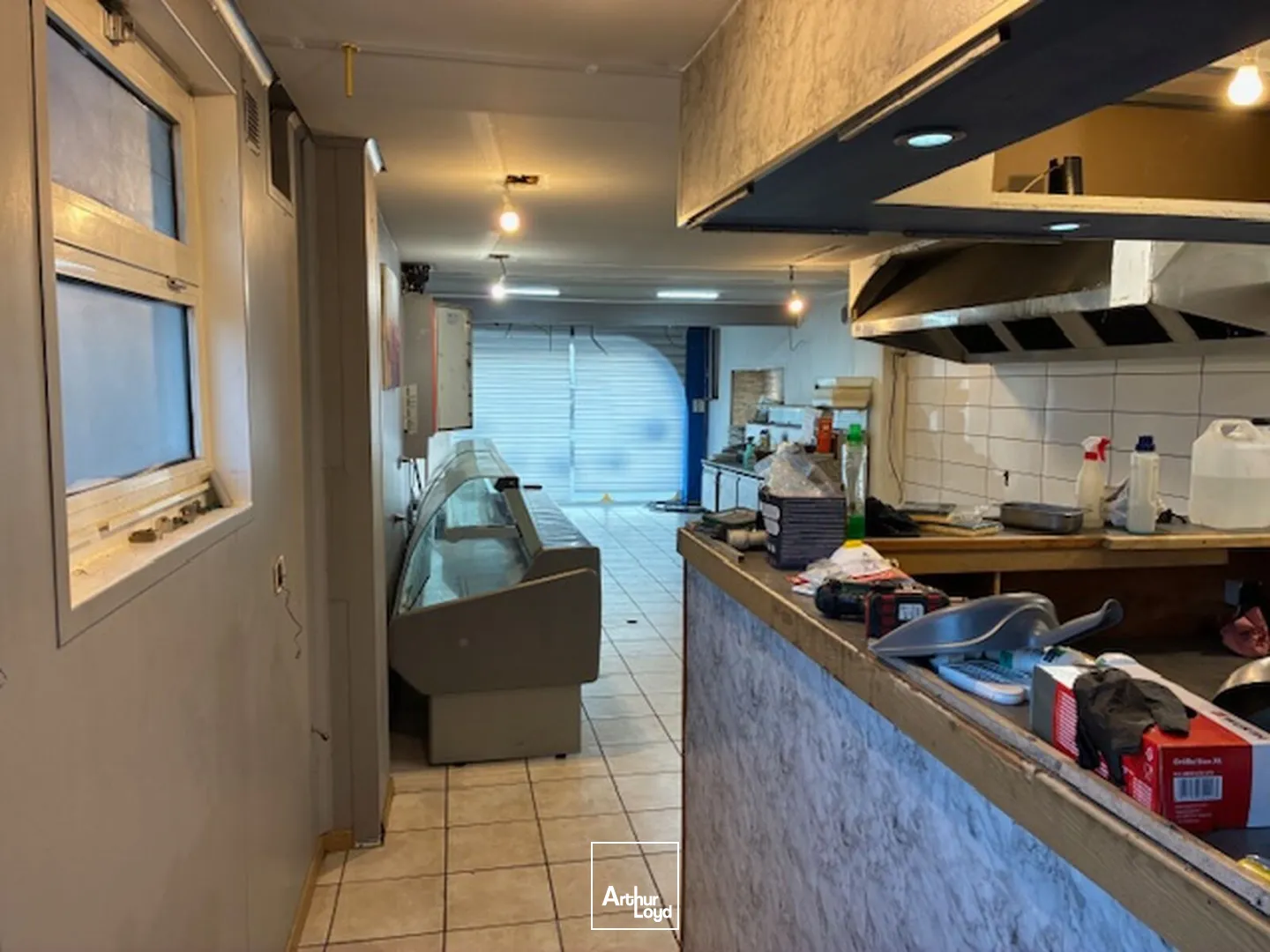 LOCATION LOCAL COMMERCIAL 75 M2-SAINT NAZAIRE