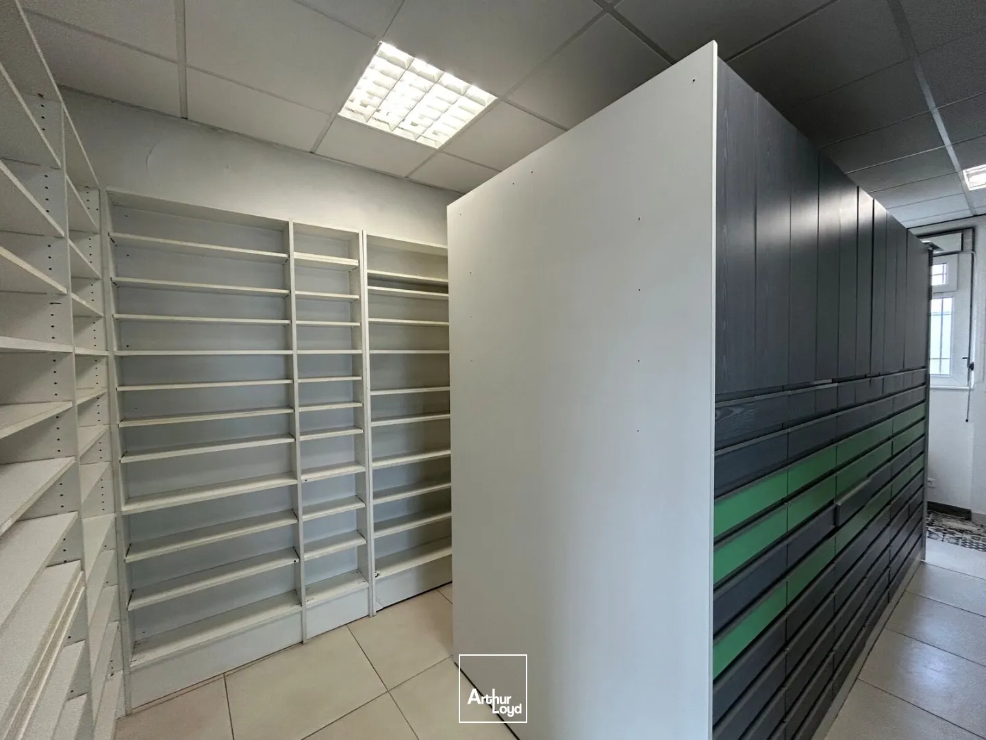 Location local commercial - Nantes Dervallières- Zola 44100