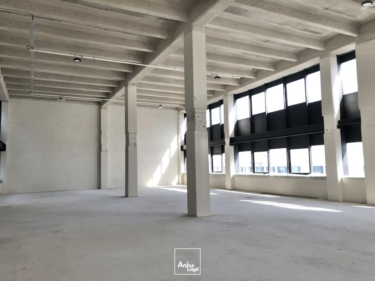 Locaux d'activité & Entrepôts - Location - COLOMBES - 92700 - 1003.6-8440.8 - 7614362