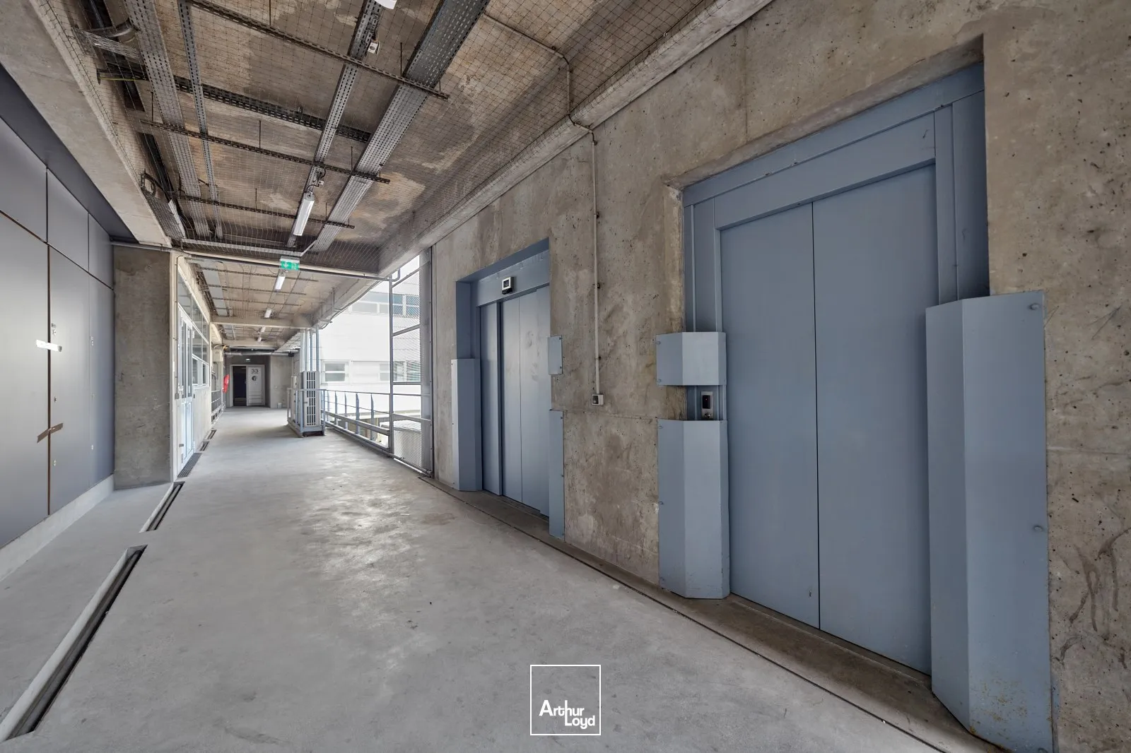 Locaux d'activité & Entrepôts - Location - PARIS - 75015 - 245.34-4186.68 - 7614417