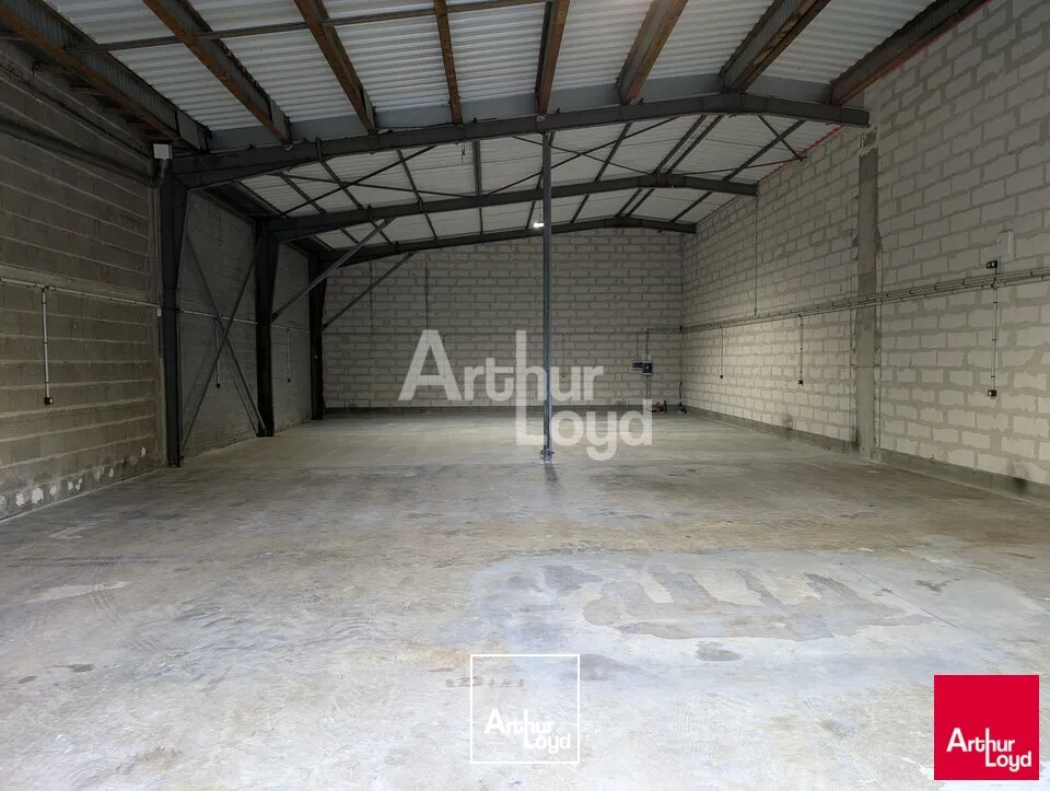 Locaux d'activité & Entrepôts - Location - SAINT-JACQUES-DE-LA-LANDE - 35136 - 260-260 - 7614749