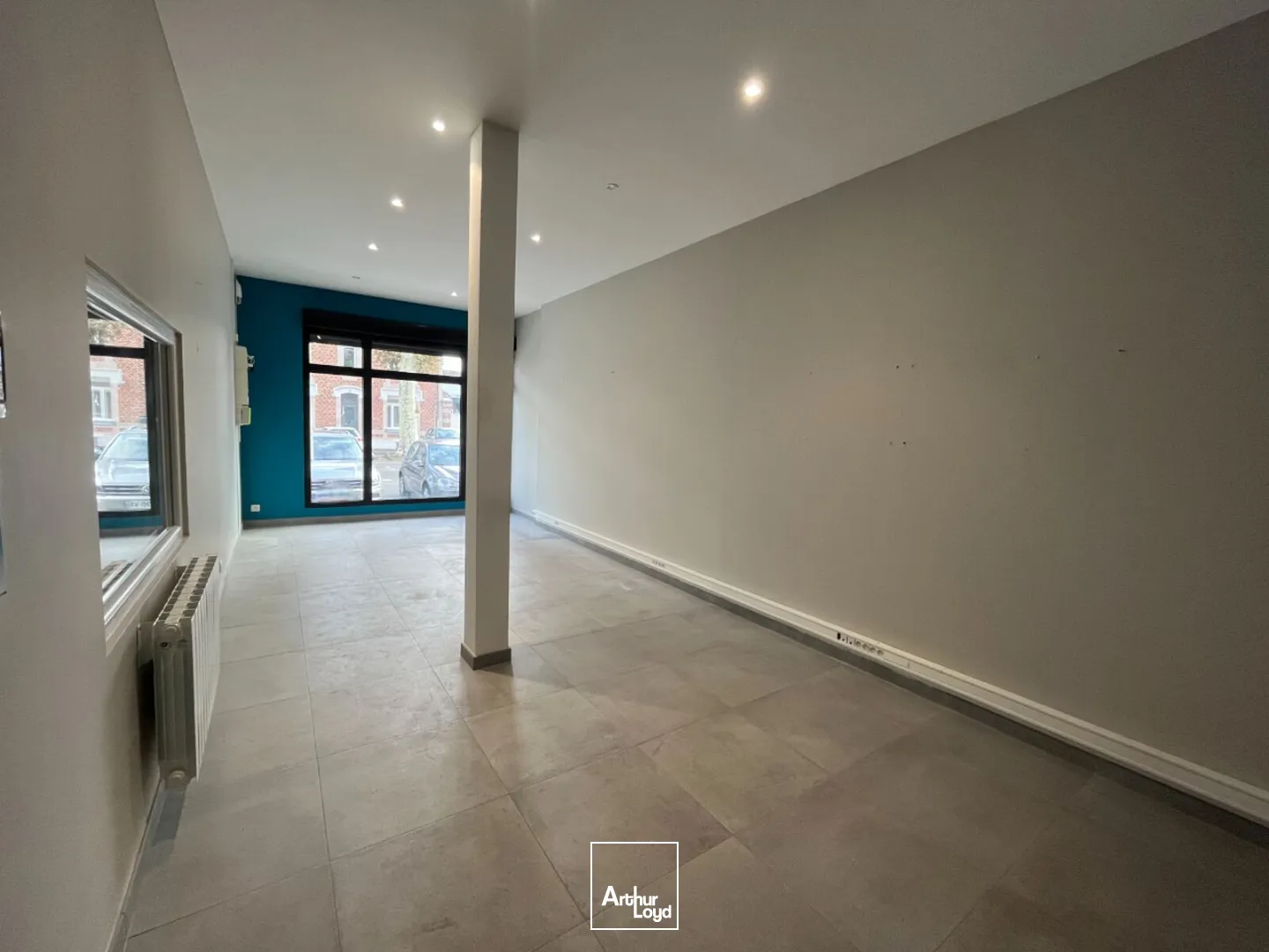 Locaux d'activité & Entrepôts - Vente - SAINT QUENTIN - 02100 - 302-302 - 7614833