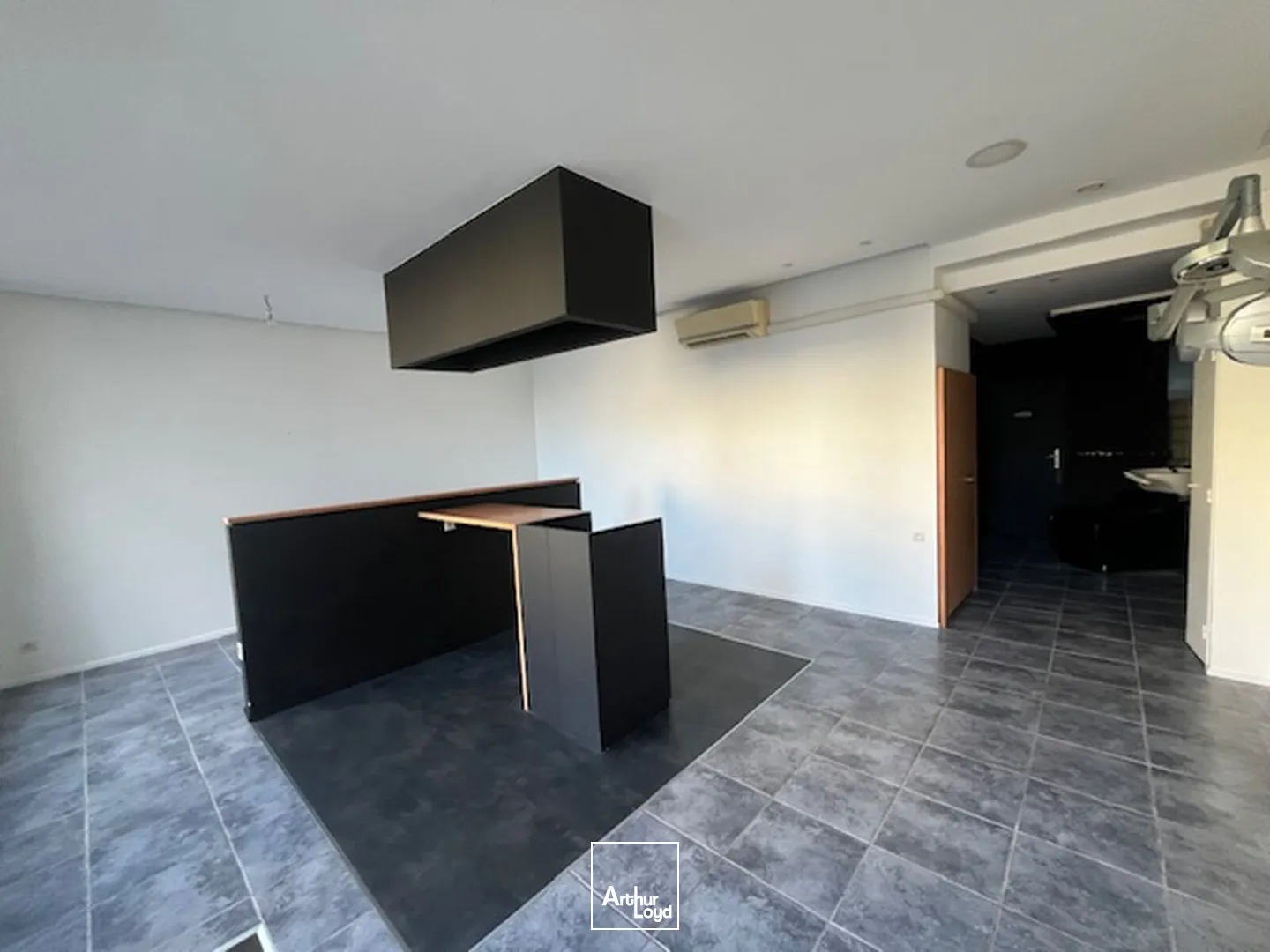 Locaux commerciaux - Location - BREST - 29200 - 50-50 - 7614930