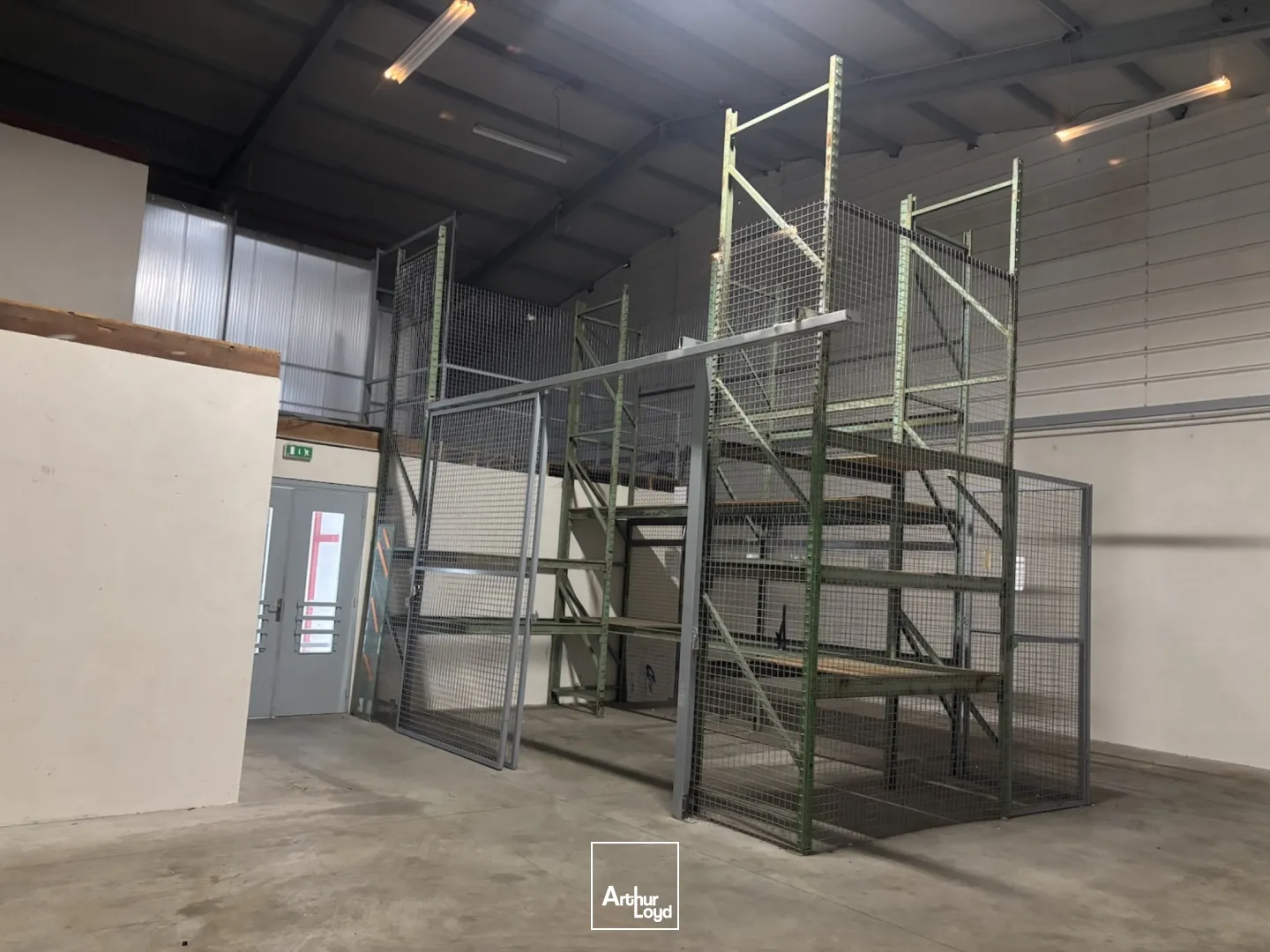 Locaux d'activité & Entrepôts - Location - VILLARS - 42390 - 300-300 - 7614987