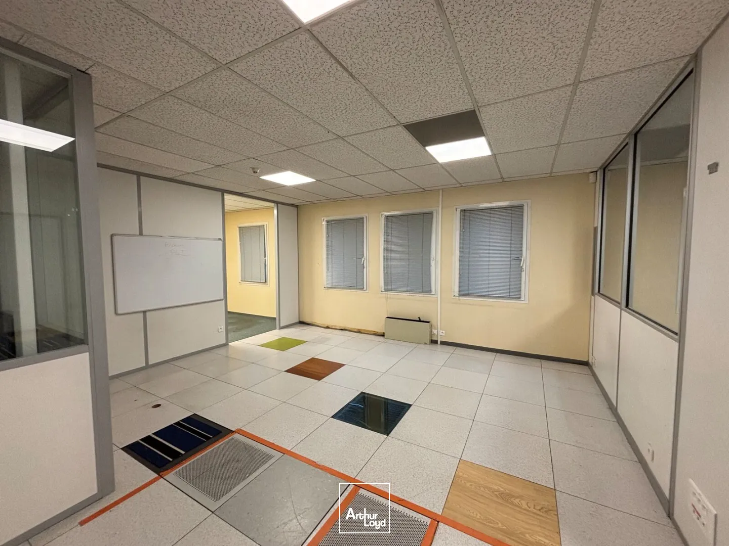 Locaux d'activité & Entrepôts - Location - NANTERRE - 92000 - 357-357 - 7615506