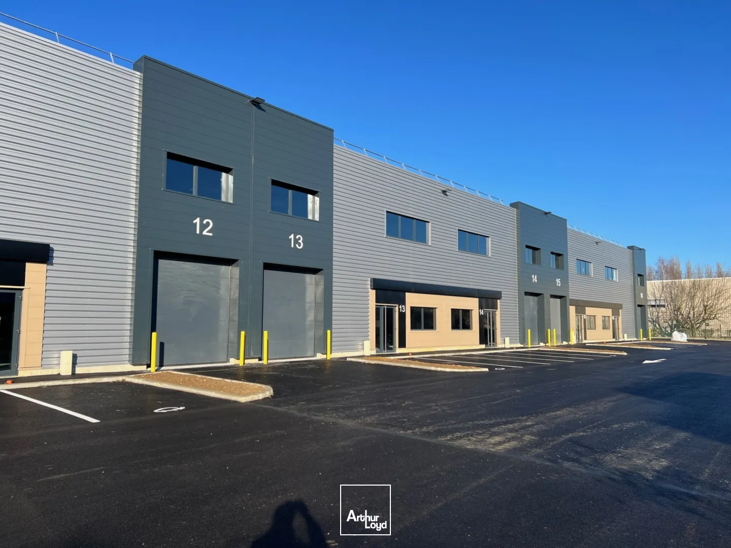 Locaux d'activité & Entrepôts - Location - BUC - 78530 - 290-2038 - 7615581