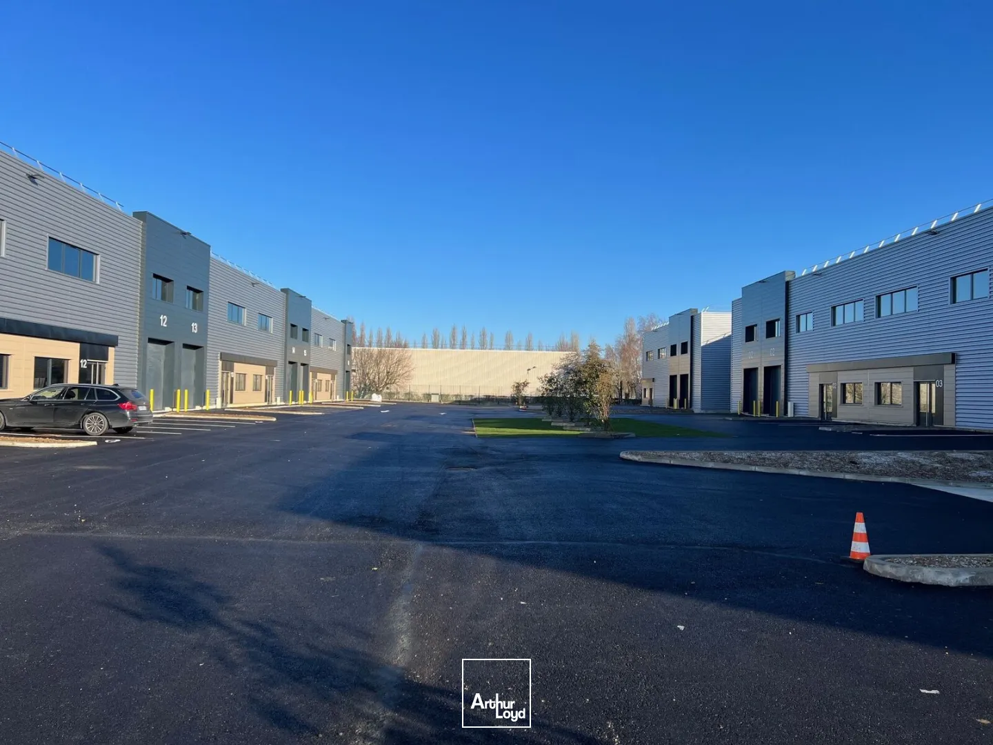 Locaux d'activité & Entrepôts - Location - BUC - 78530 - 290-2038 - 7615580