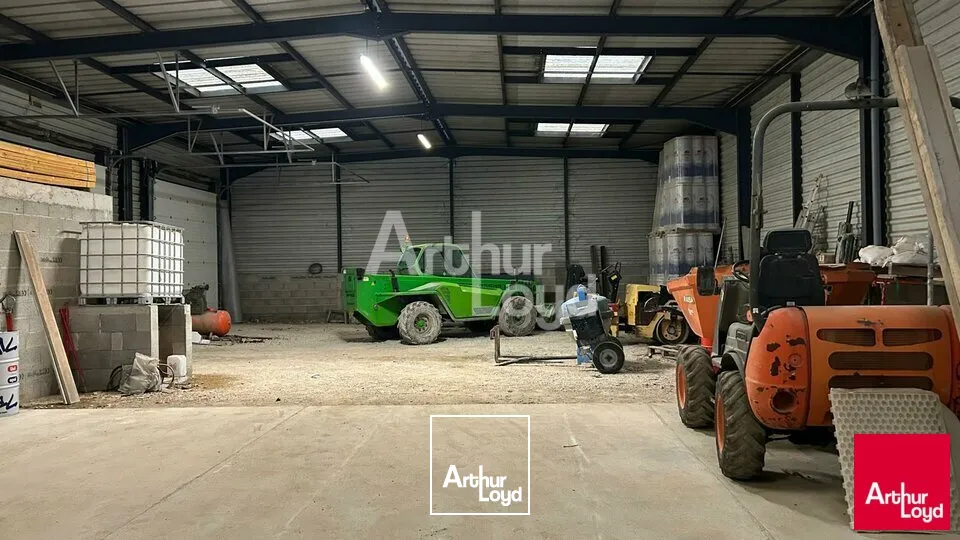 Locaux d'activité & Entrepôts - Location - NAVEIL - 41100 - 450-450 - 7615931