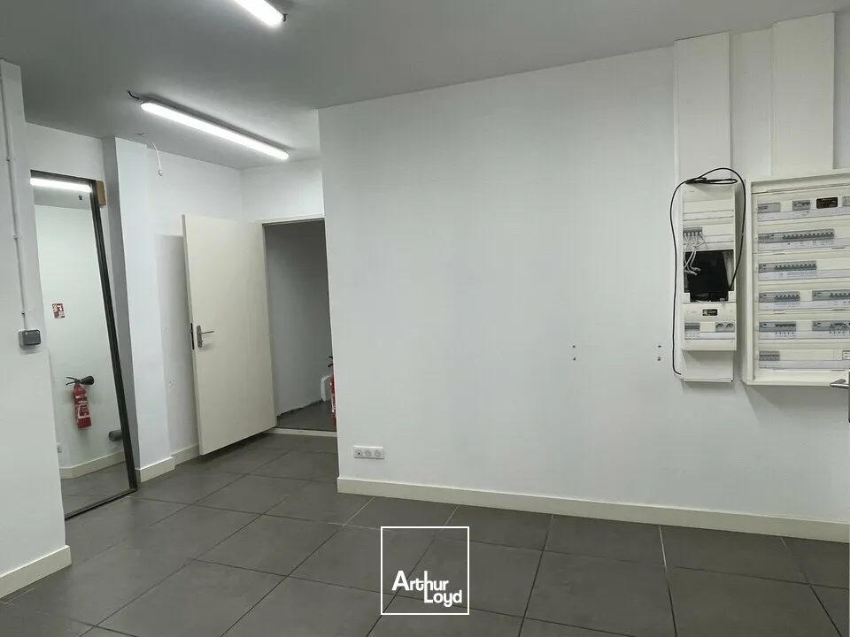 Locaux commerciaux - Location - REIMS - 51100 - 140-140 - 7615951