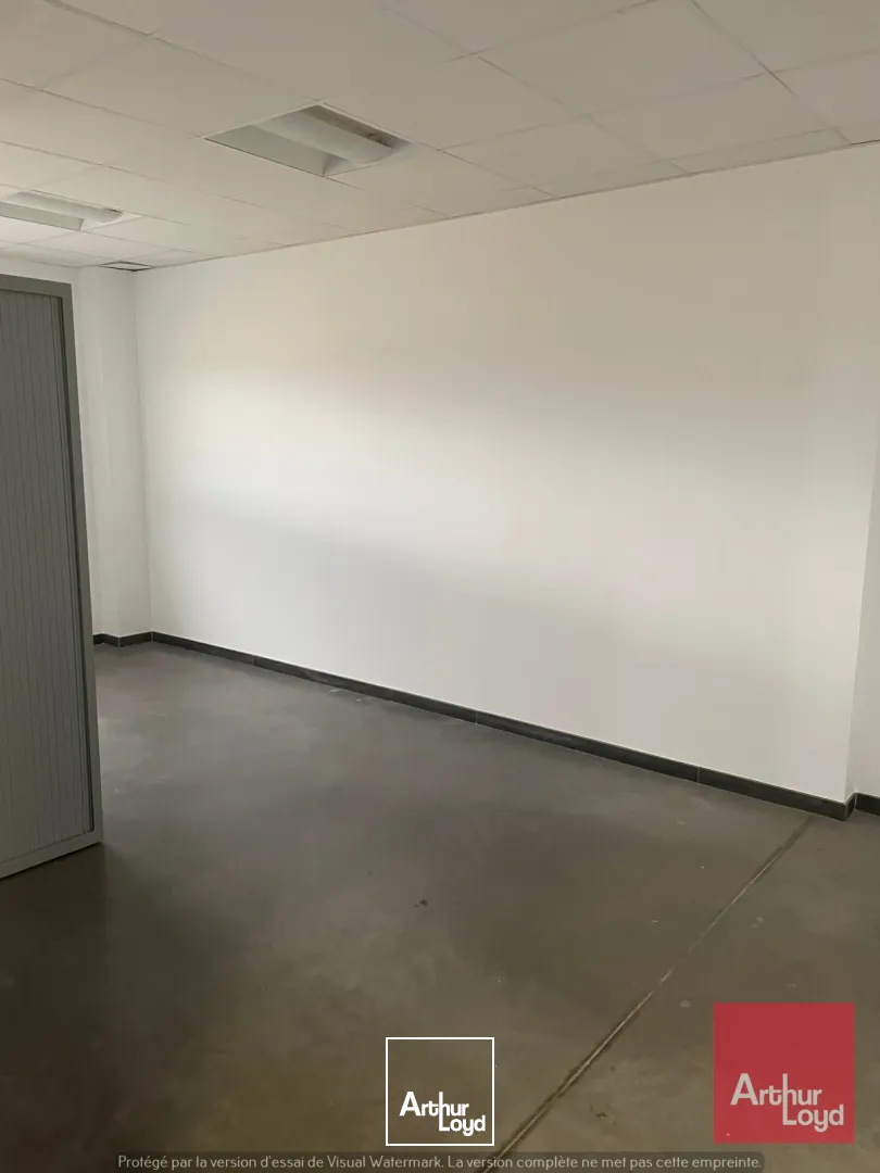 Bureaux - Location - GALLARGUES LE MONTUEUX - 30660 - 16.05-16.05 - 7616089