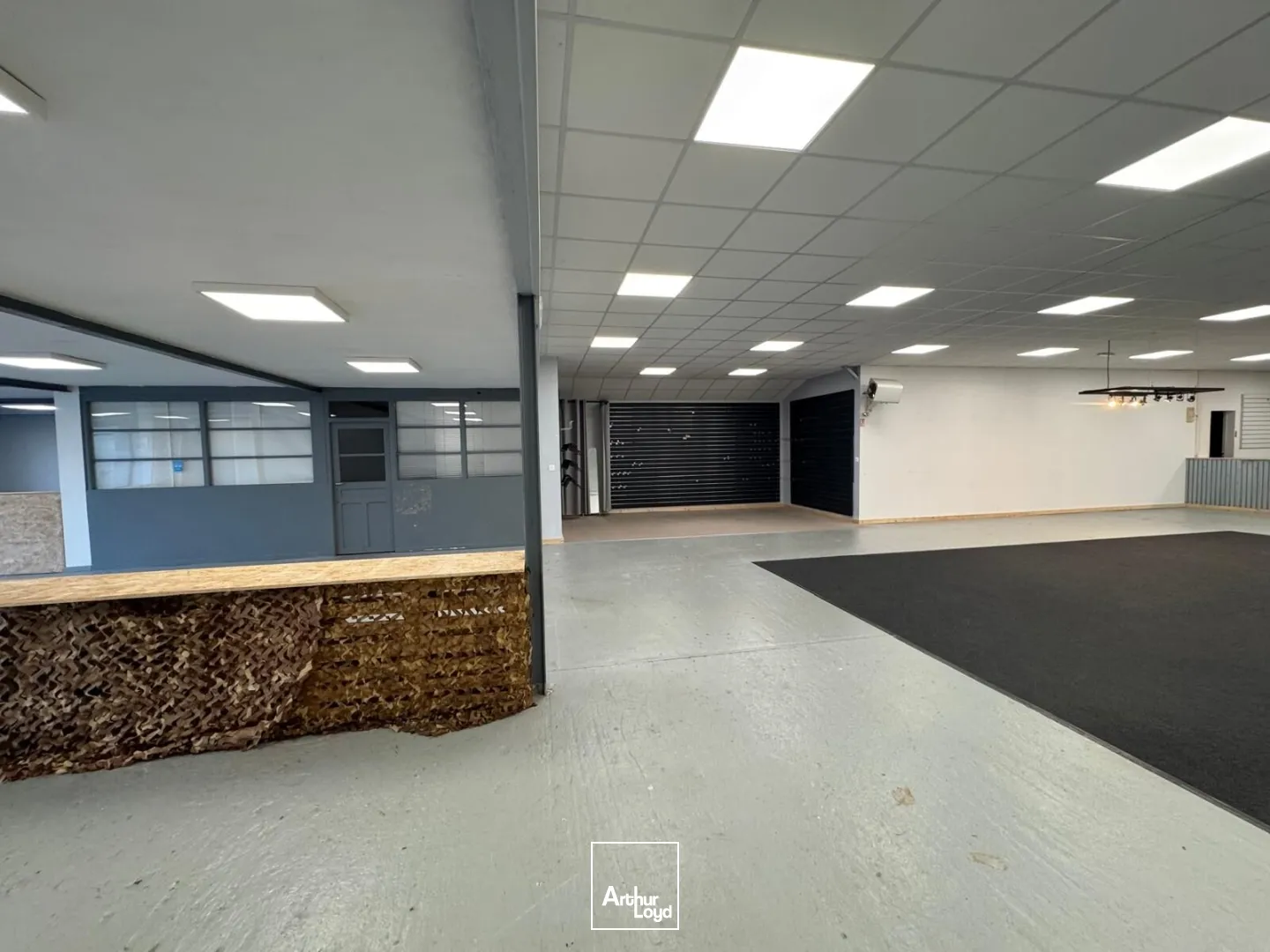 Locaux commerciaux - Location - GRANDVILLIERS - 60210 - 350-350 - 7616138