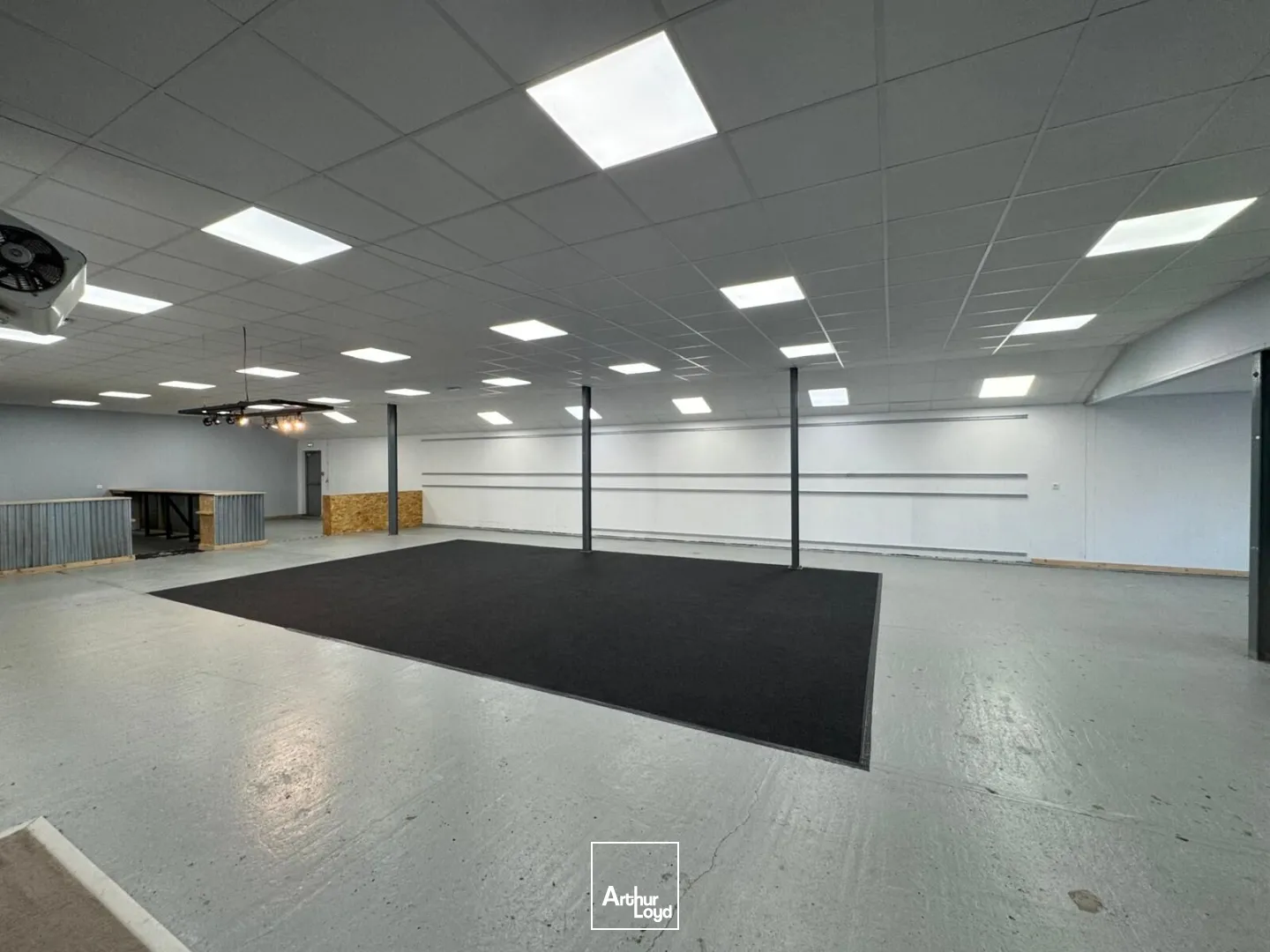 Locaux commerciaux - Location - GRANDVILLIERS - 60210 - 350-350 - 7616137