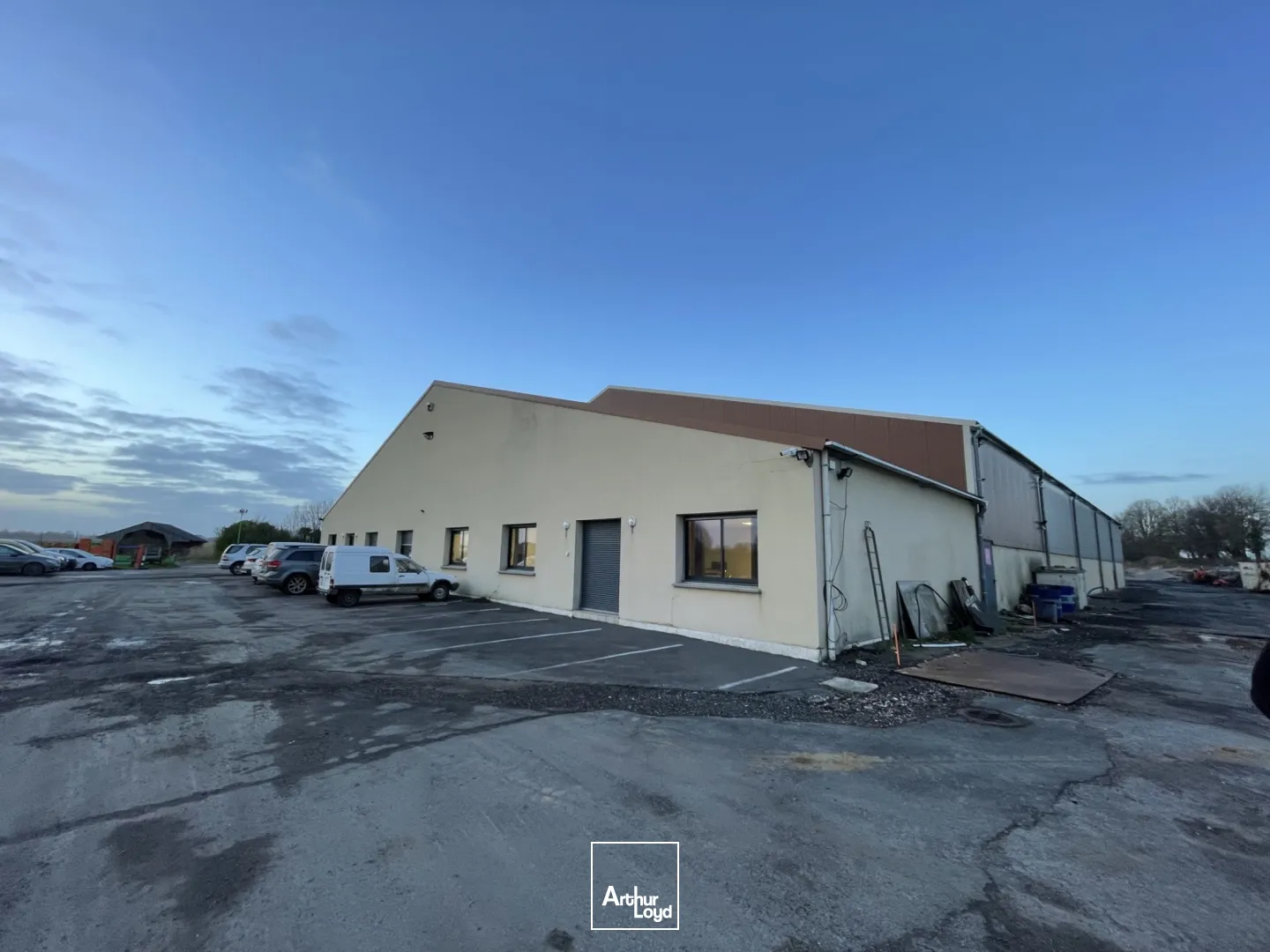 Locaux d'activité & Entrepôts - Location - GRIGNEUSEVILLE - 76850 - 811-811 - 7616166