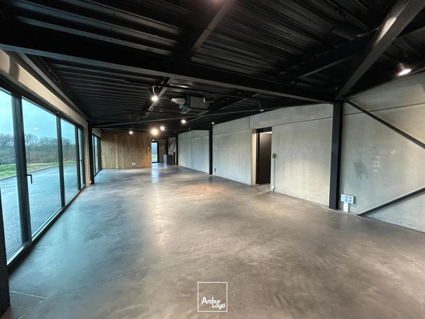 Locaux d'activité & Entrepôts - Location - SAINT NAZAIRE - 44600 - 390-390 - 7616189