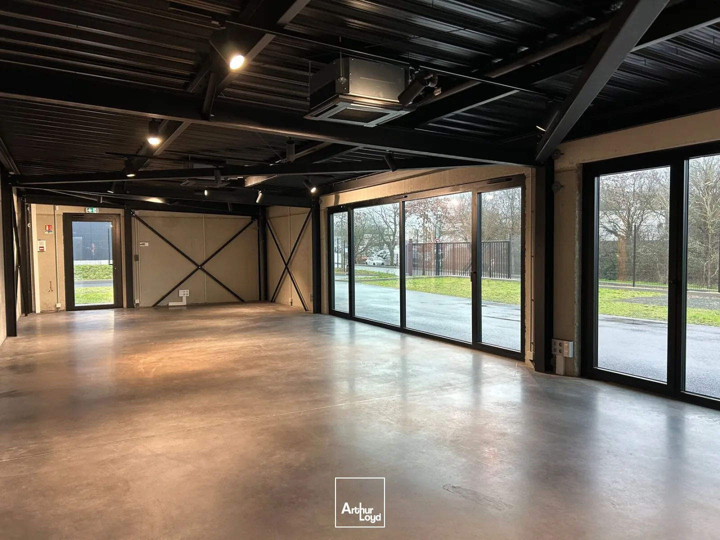 Locaux d'activité & Entrepôts - Location - SAINT NAZAIRE - 44600 - 390-390 - 7616195