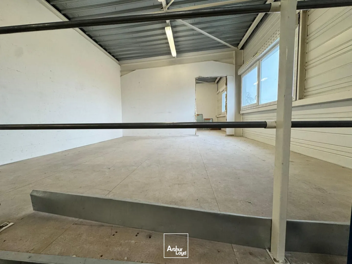 Locaux d'activité & Entrepôts - Vente - BOUFFEMONT - 95570 - 545-545 - 7616299