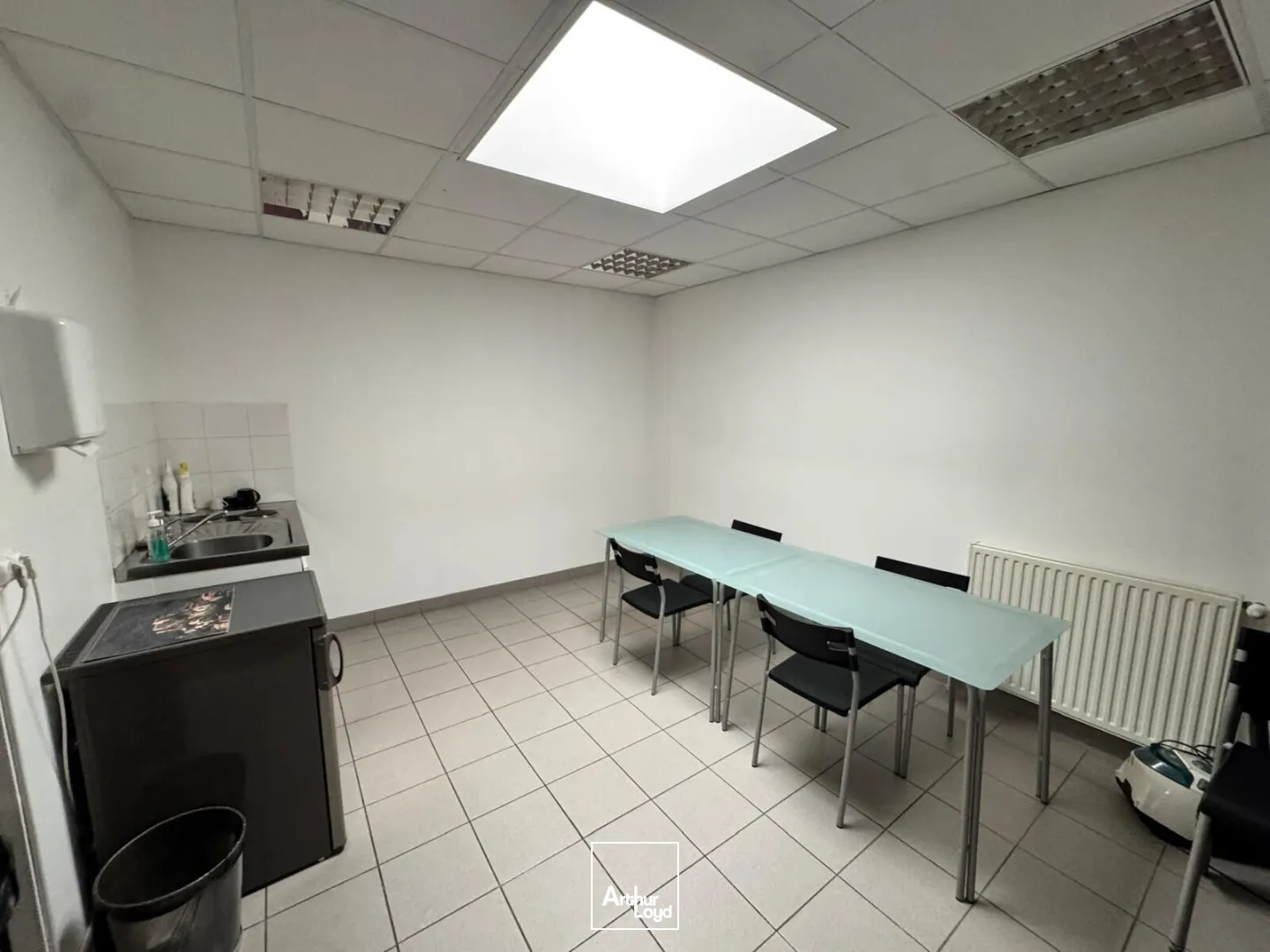 Locaux d'activité & Entrepôts - Vente - BOUFFEMONT - 95570 - 545-545 - 7616304