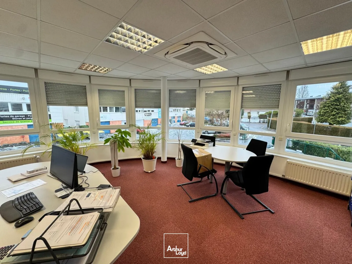 Locaux d'activité & Entrepôts - Vente - BOUFFEMONT - 95570 - 545-545 - 7616296