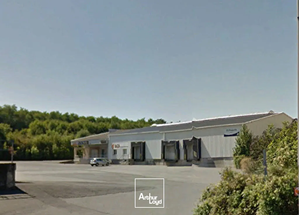 Locaux d'activité & Entrepôts - Location - LA CRECHE - 79260 - 320-320 - 7616769