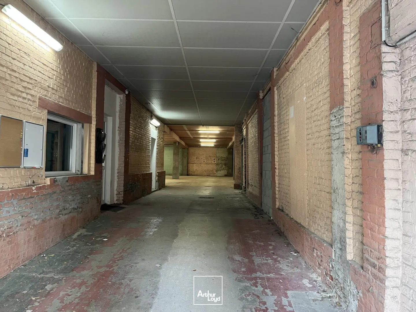 Locaux d'activité & Entrepôts - Location - SAINT QUENTIN - 02100 - 302-302 - 7616870